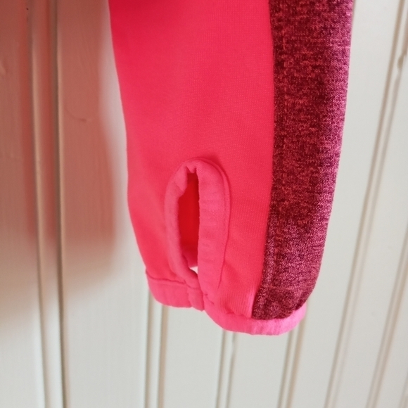 PINK Victoria's Secret sport sweater - Picture 7 of 7